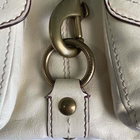 Leather Coach shoulder bag - Picture 3 of 11